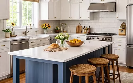 Cinematic animation still of a Miami Beach property, photorealistic 3D rendering (4K).